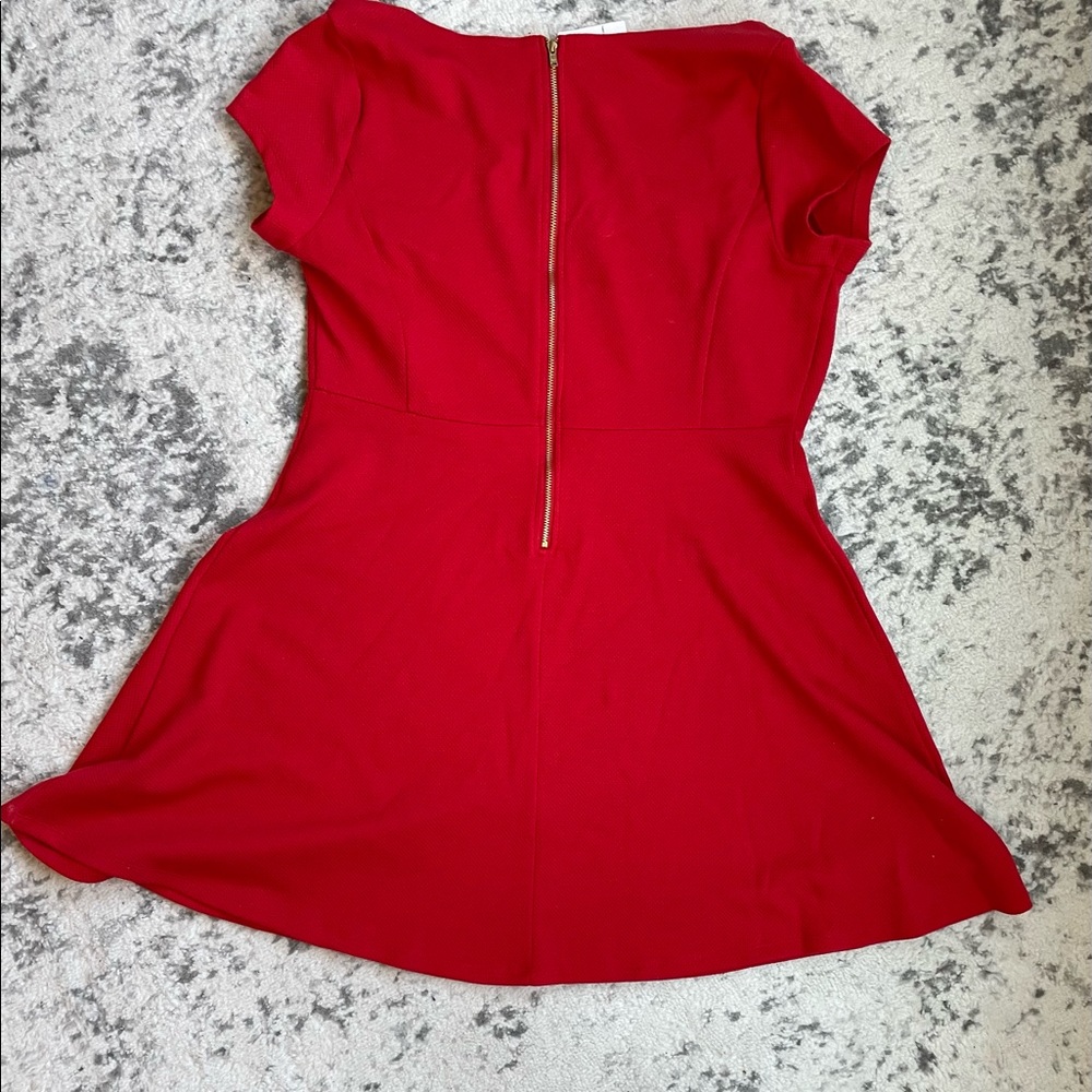 Red Dress - Picture 2 of 3